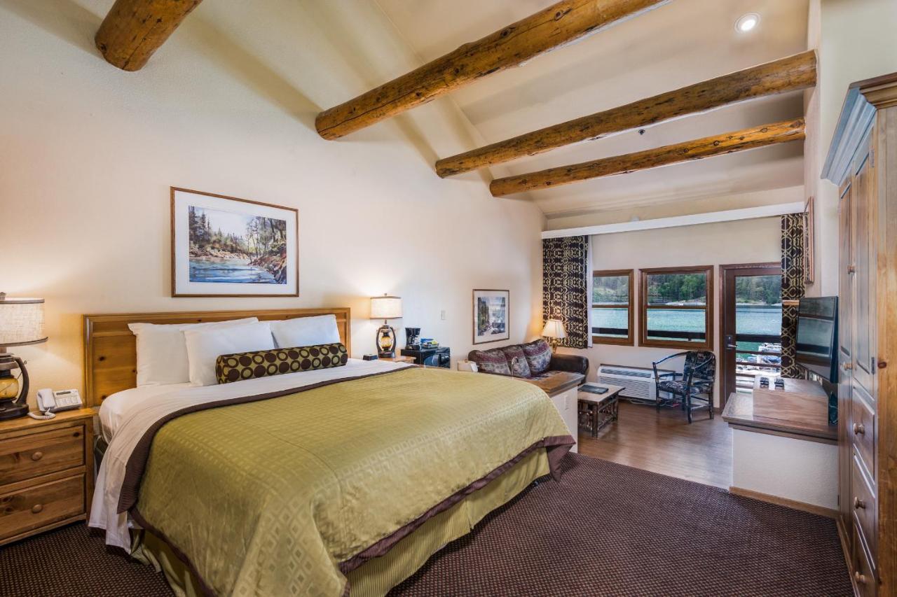 Resort The Pines & Conference Center Bass Lake