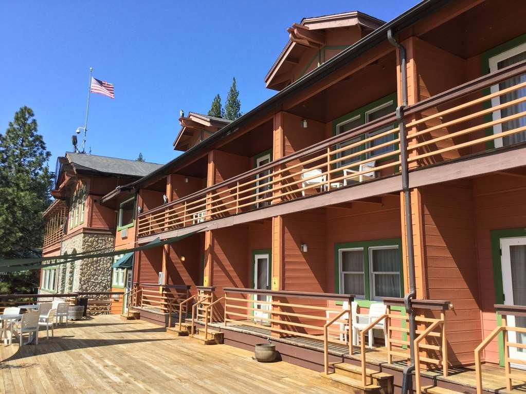 The Pines & Conference Center